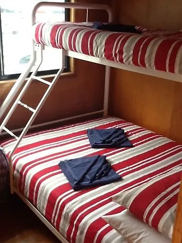 Boyds Bay Houseboat Holidays Tweed Heads Hotel