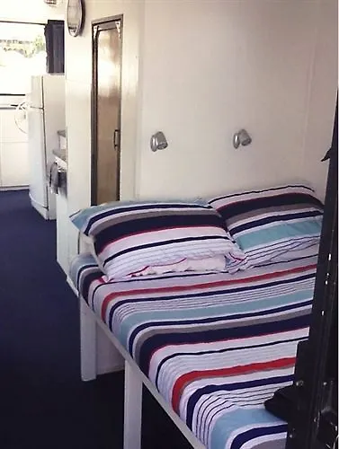 Boyds Bay Houseboat Holidays Tweed Heads 3*,  Australia